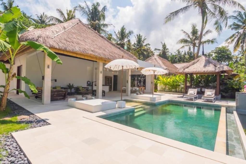 Villa Hidden Pearl, With Private Cook And Pool 까랑아섬 외부 사진
